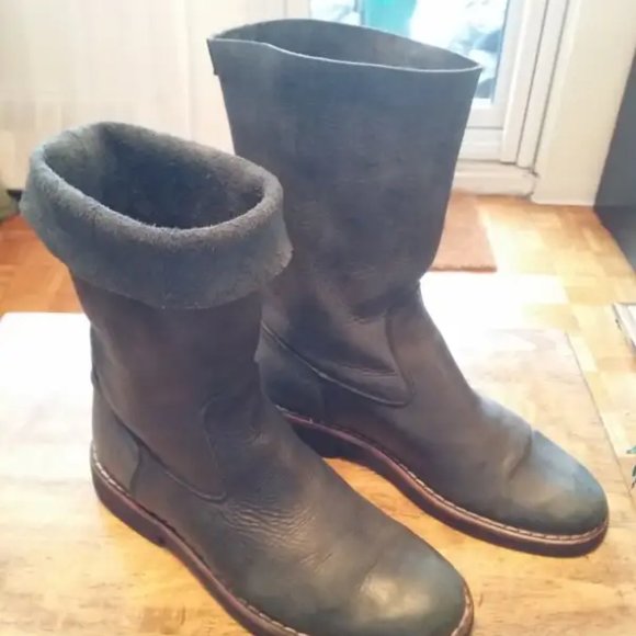 Women's Roots Tribal Roll over Leather Boots - Picture 1 of 5